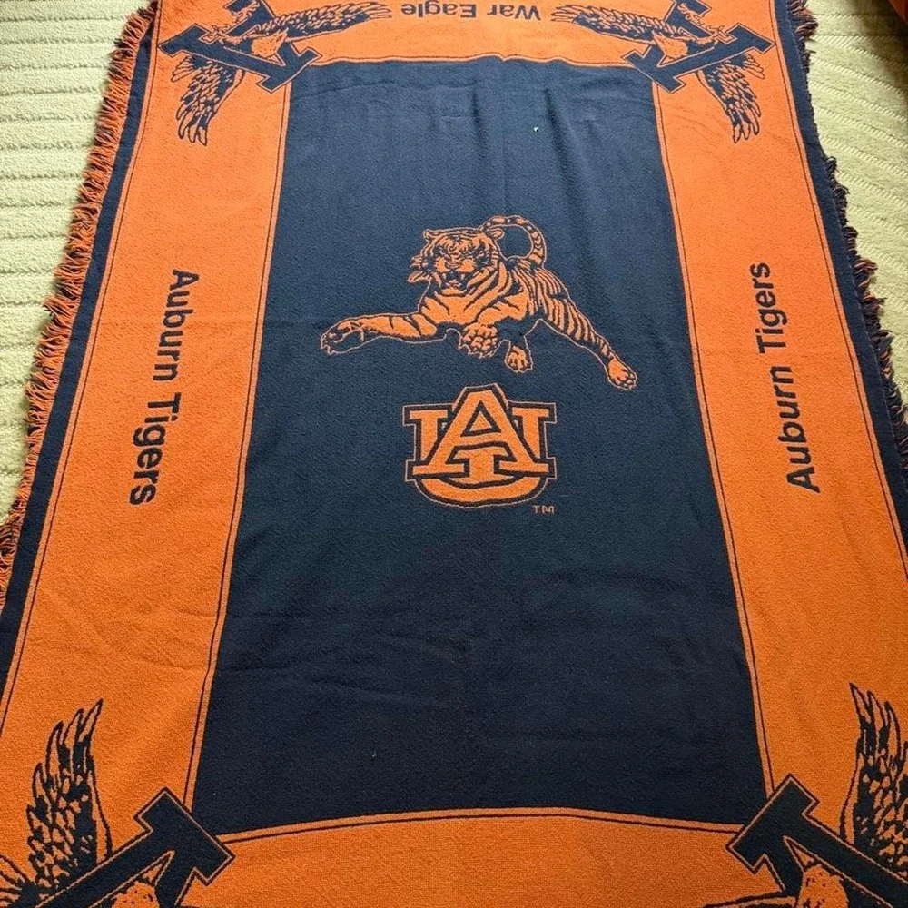 VTG Auburn Tigers 'War Eagle' throw blanket Collage School Decor Home Alabama